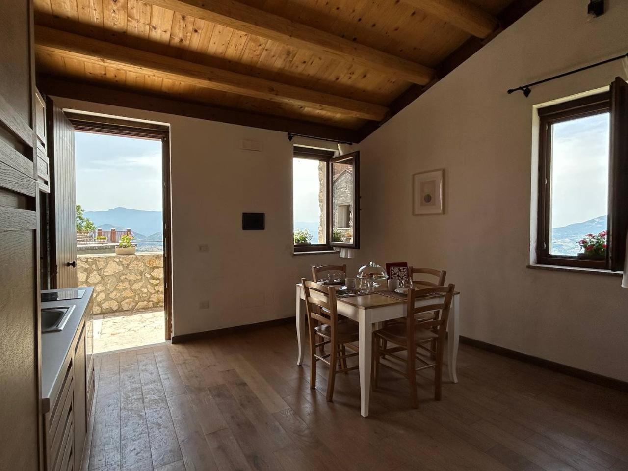 فيلا Il Borgo Dei Normanni Colliano المظهر الخارجي الصورة
